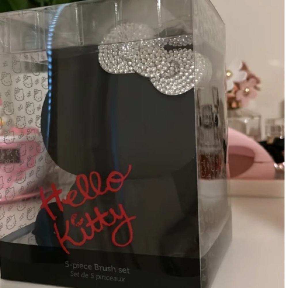 Sephora x Hello Kitty Collection Makeup Brush Cosmetic Set Holder Set RARE BLACK